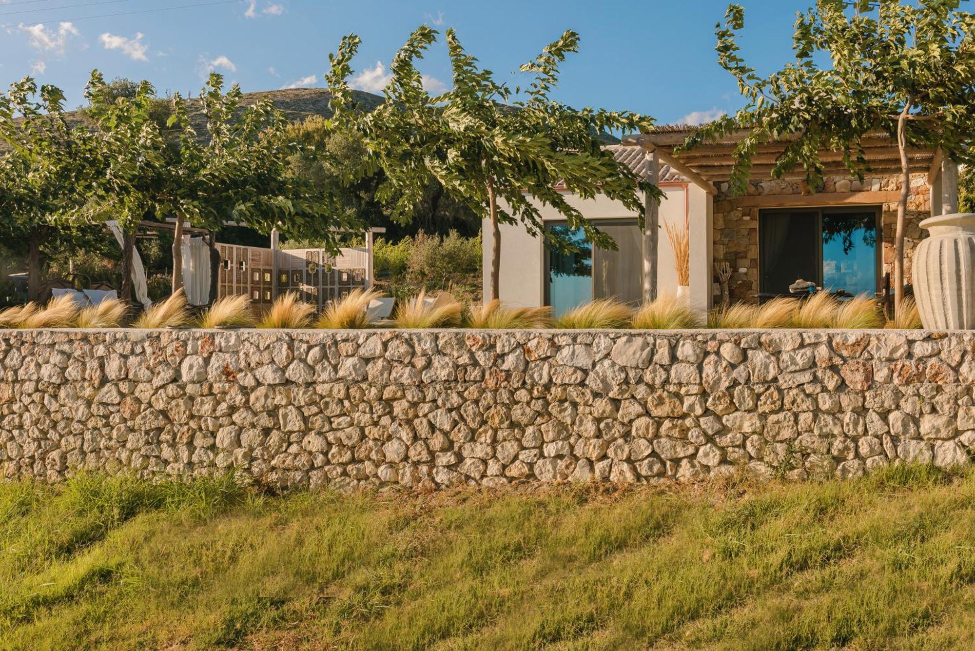 Spathes Suites Kefalonia - Luxury Suites Ratzaklion Bagian luar foto