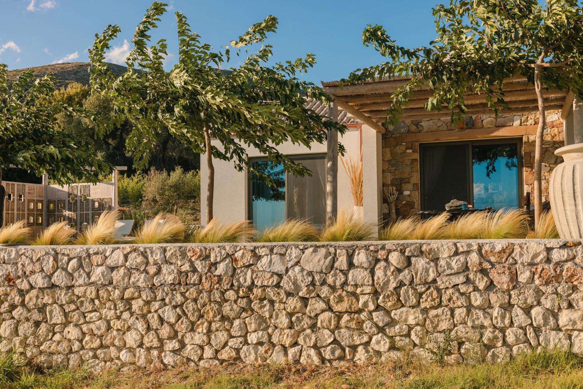 Spathes Suites Kefalonia - Luxury Suites Ratzaklion Bagian luar foto